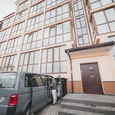 Kostjukowski Apartments Mudroho 12 V 리비프 외부 사진